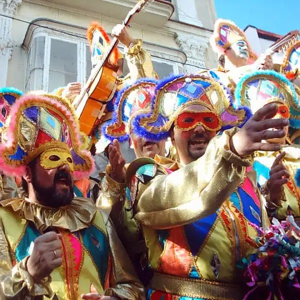 Cadiz Carnival, famous and international event in Spain, déguisements
