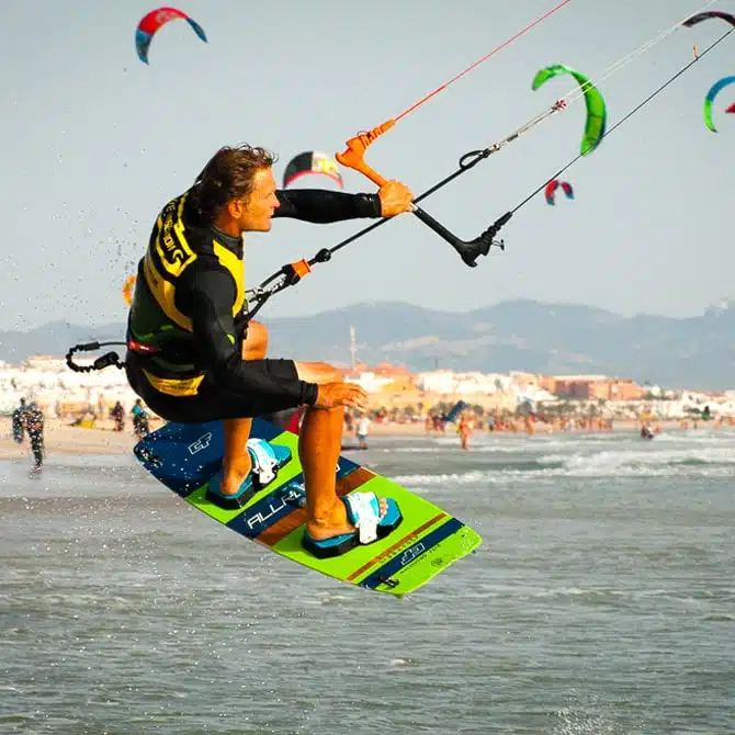 photo de saut en kitesurf