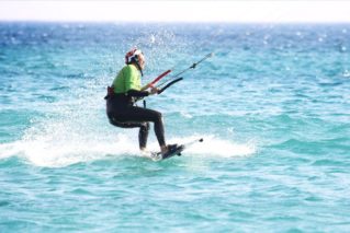 faire son waterstart en kitesurf