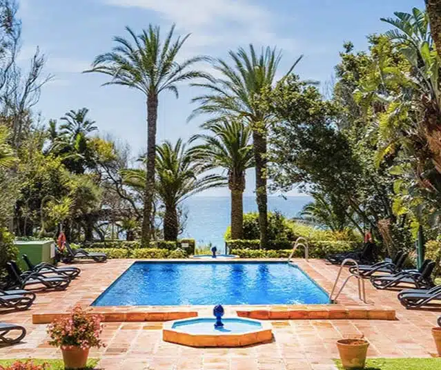 Sea view with pool in hotel Tarifa