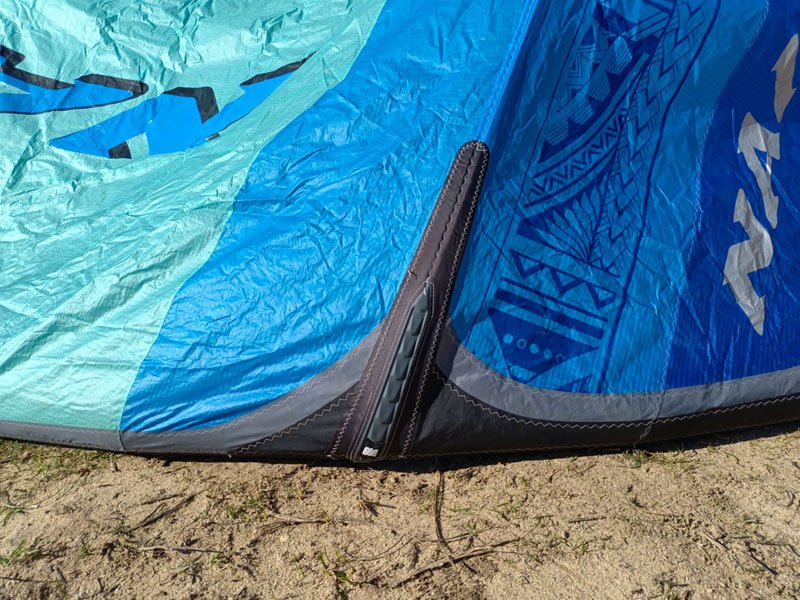 Blue 6m Naish kite Pivot