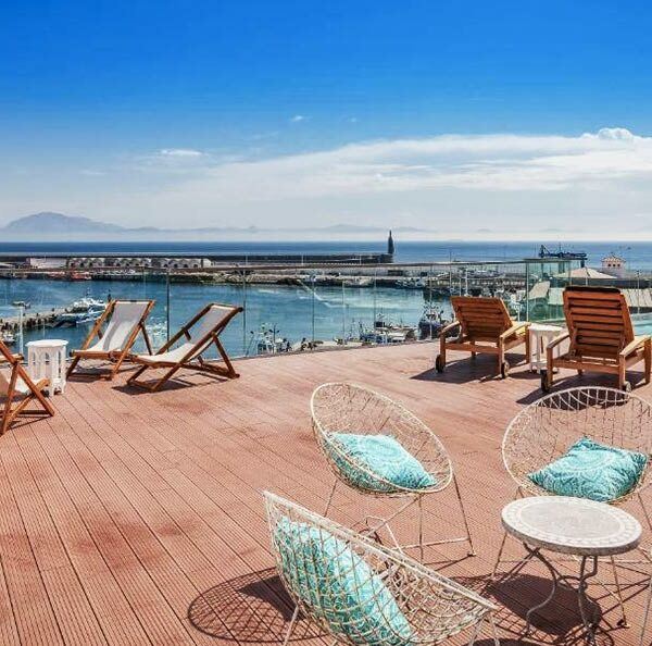Salon terrasse vue sur le détroit de Gibraltar