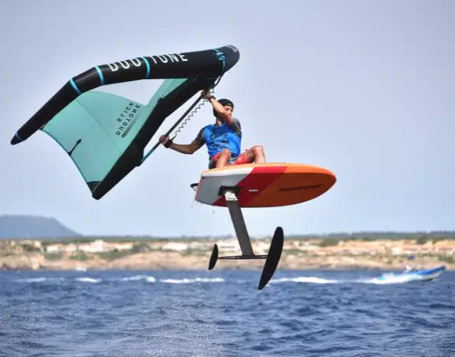 Advanced wingfoil course in Tarifa, learn jibes, tacks and how to jump or swell