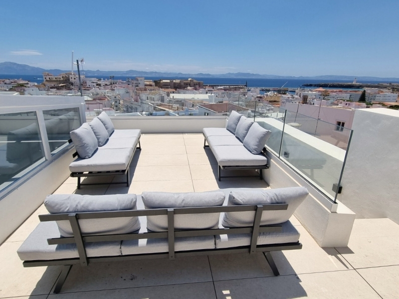 Hermosa vista del casco antiguo desde el apartamento de alquiler vacacional Terrasse en la azotea